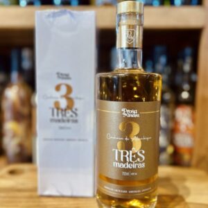 Cachaça de Alambique Três Madeiras Prosa Mineira 700ml