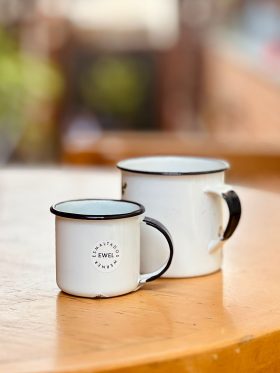 caneca-esmaltada-ewel-branca.jpg